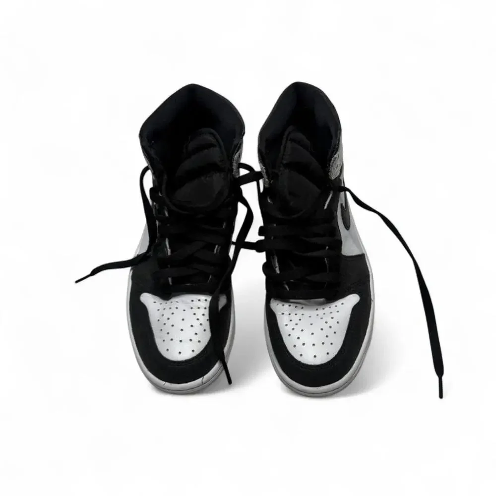 Nike Air Jordan 1 Retro High Stage Sneakers Men’s Size 6 Great Condition